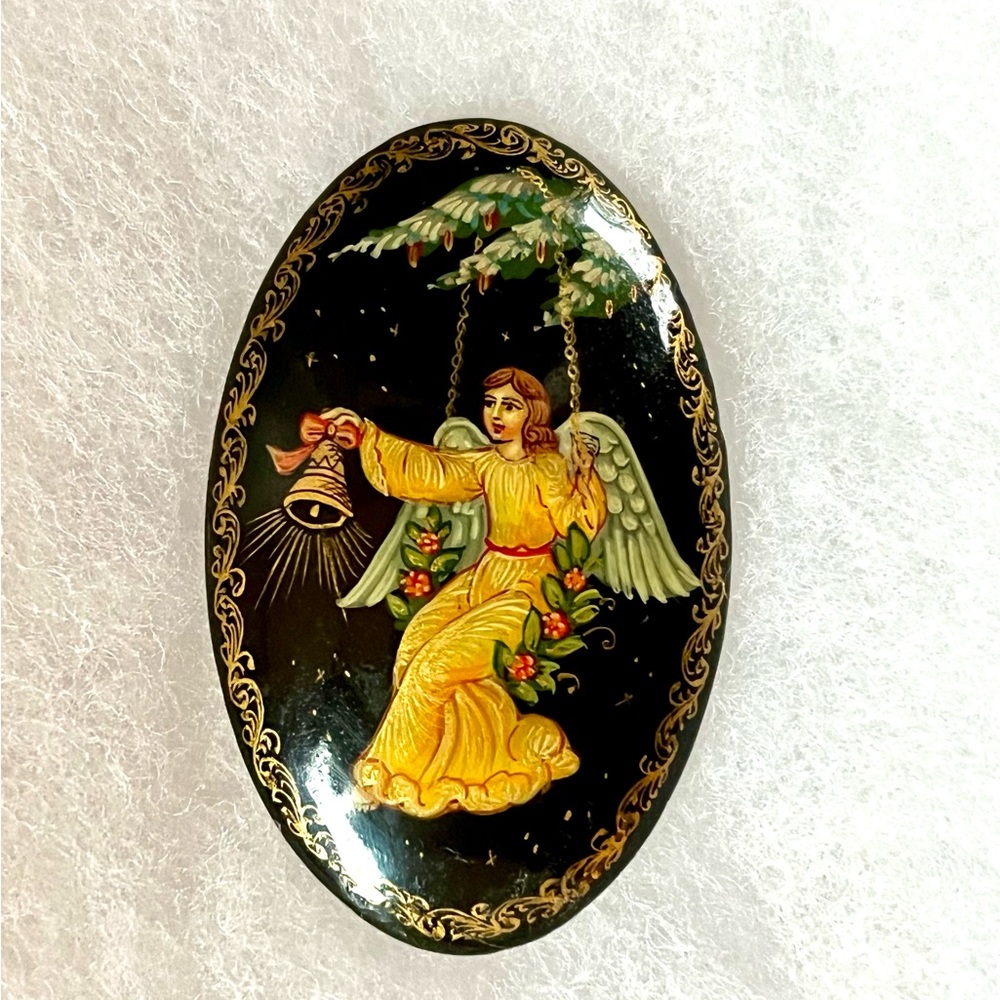 Vintage Palekh brooch “Christmas” with artist’s initials “ML”